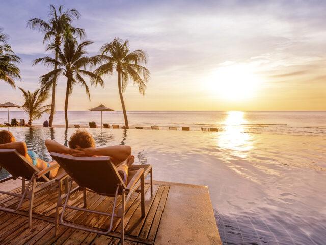Beach,Holidays,For,Couple,In,Luxury,Hotel,,Banner,Background