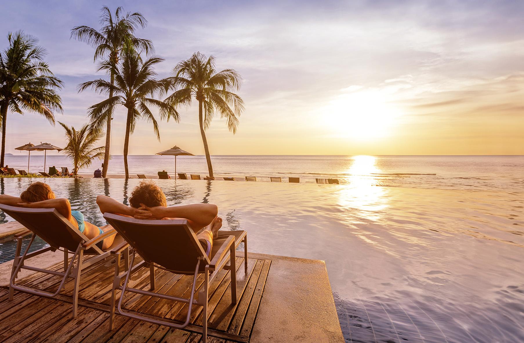 Beach,Holidays,For,Couple,In,Luxury,Hotel,,Banner,Background